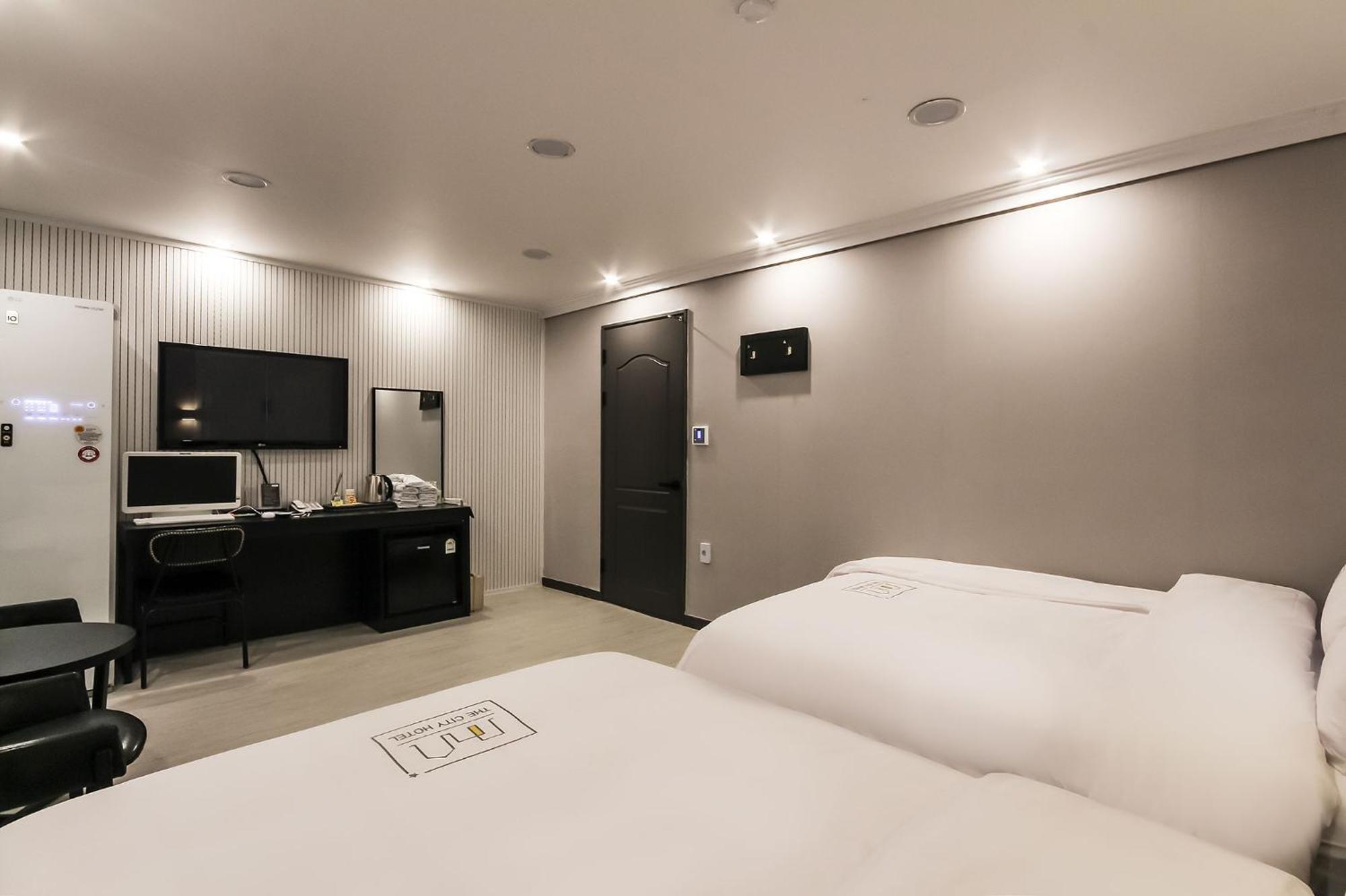 Hotel The City Gwangju Metropolitan City Exterior photo