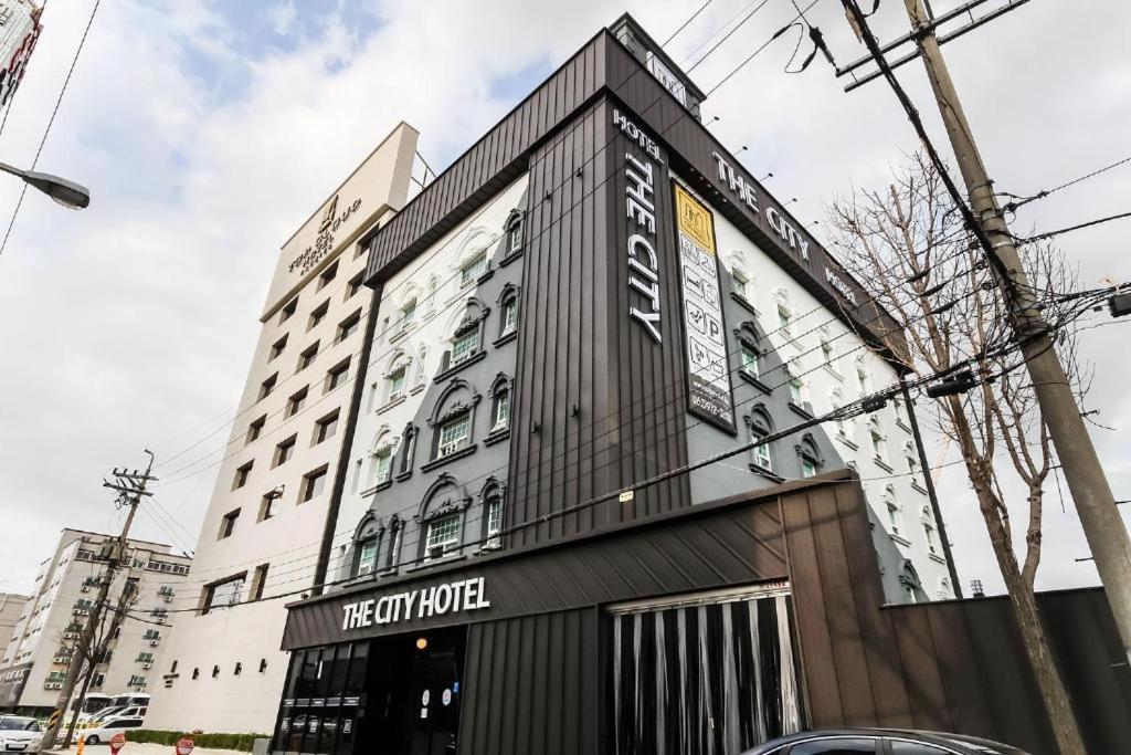 Hotel The City Gwangju Metropolitan City Exterior photo